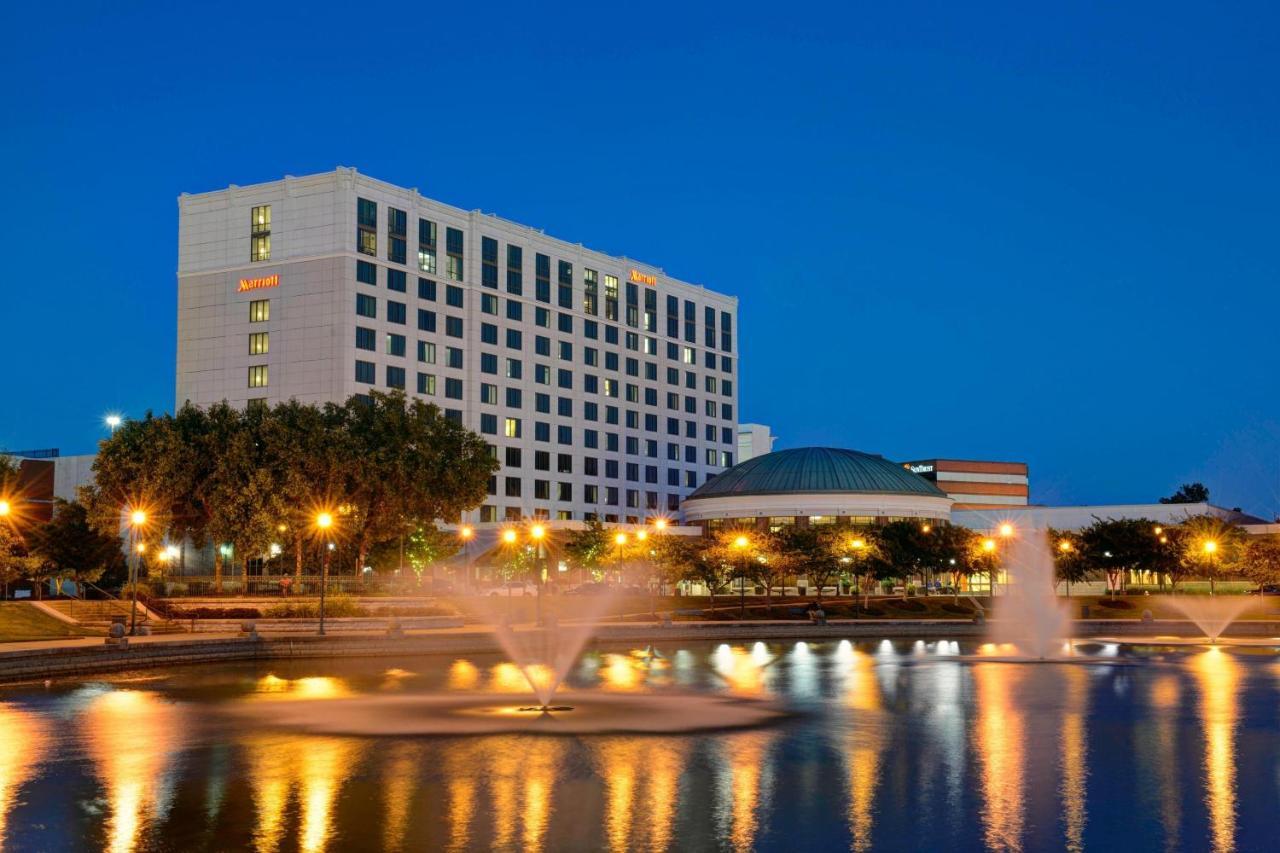 Newport News Marriott At City Center Exterior photo