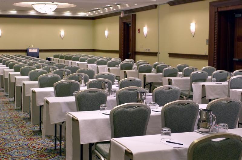 Newport News Marriott At City Center Exterior photo