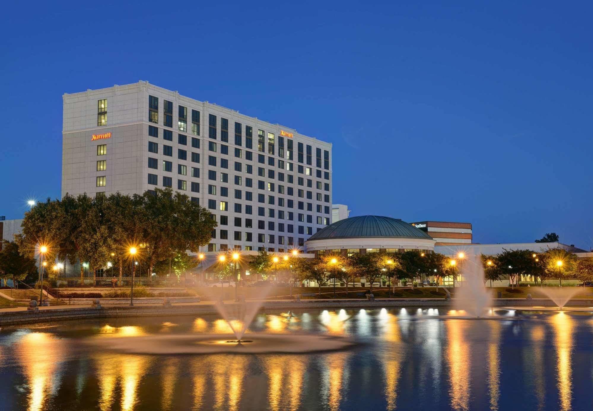 Newport News Marriott At City Center Exterior photo